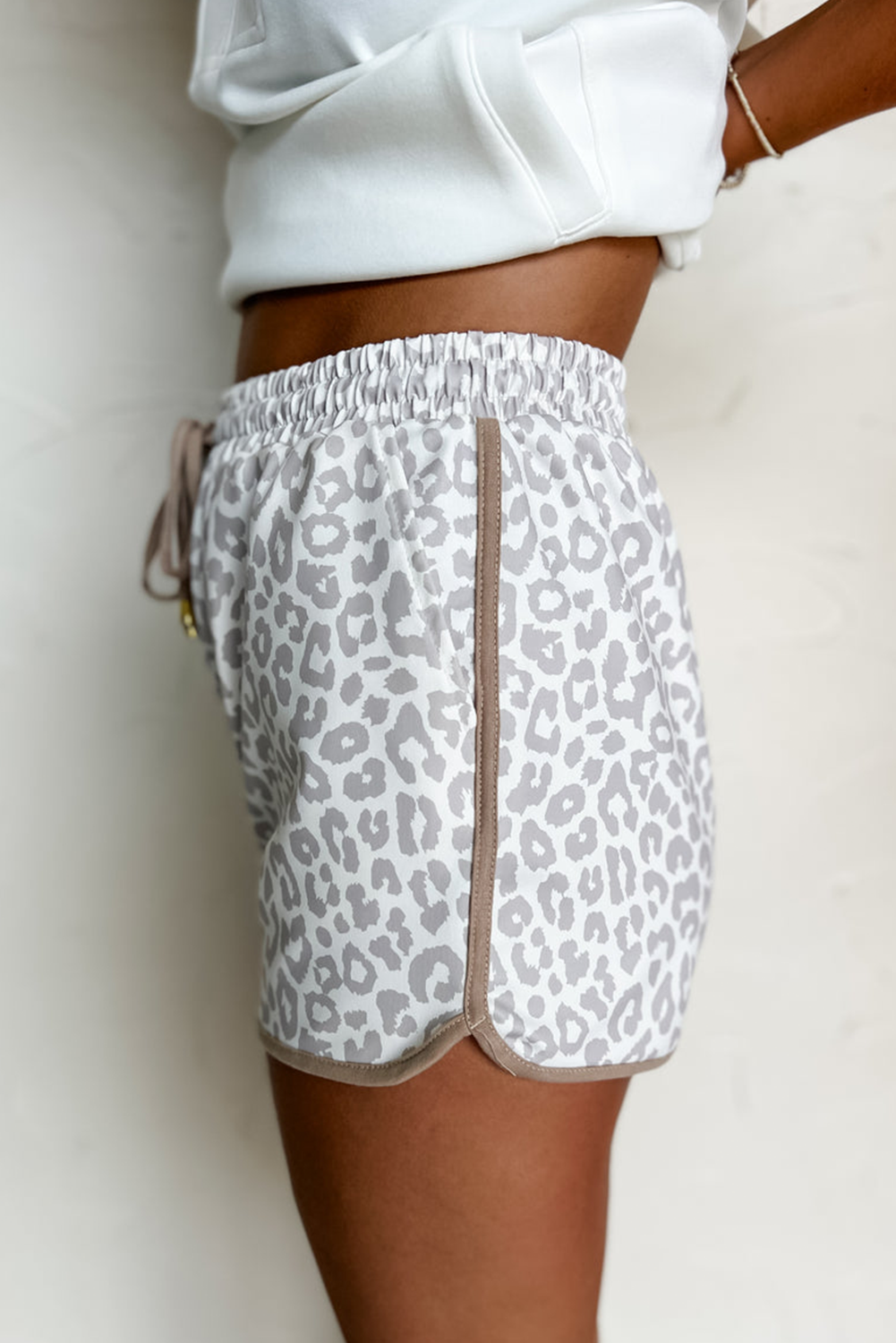 White Leopard Elastic Casual Shorts