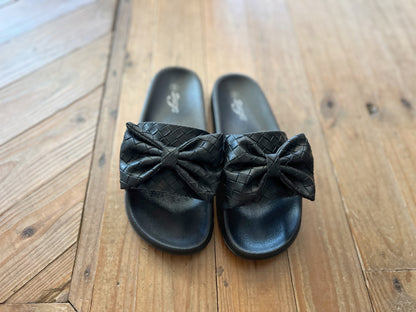 Woven Leather Sandal with Bow in Black